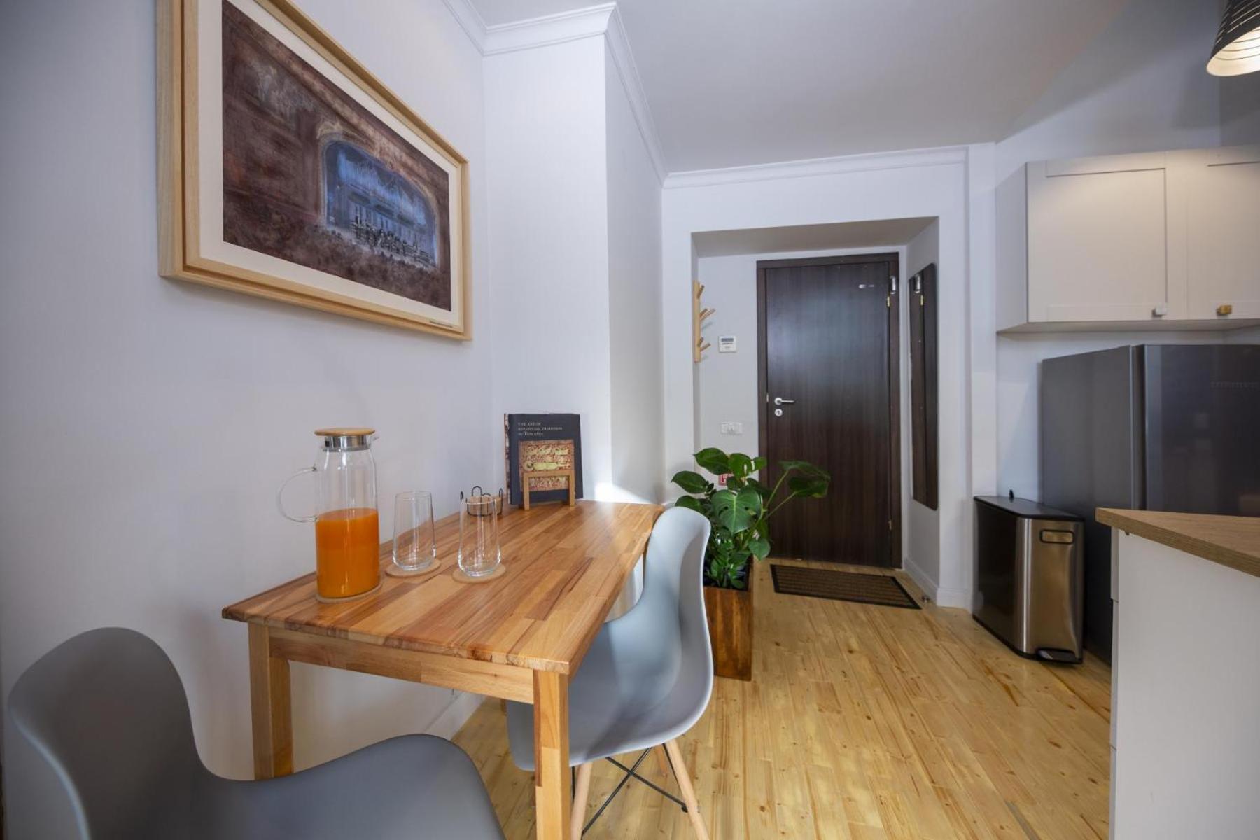 Athenaeum Spacious& Cozy 1Br Prime Location W Balcony ブカレスト エクステリア 写真